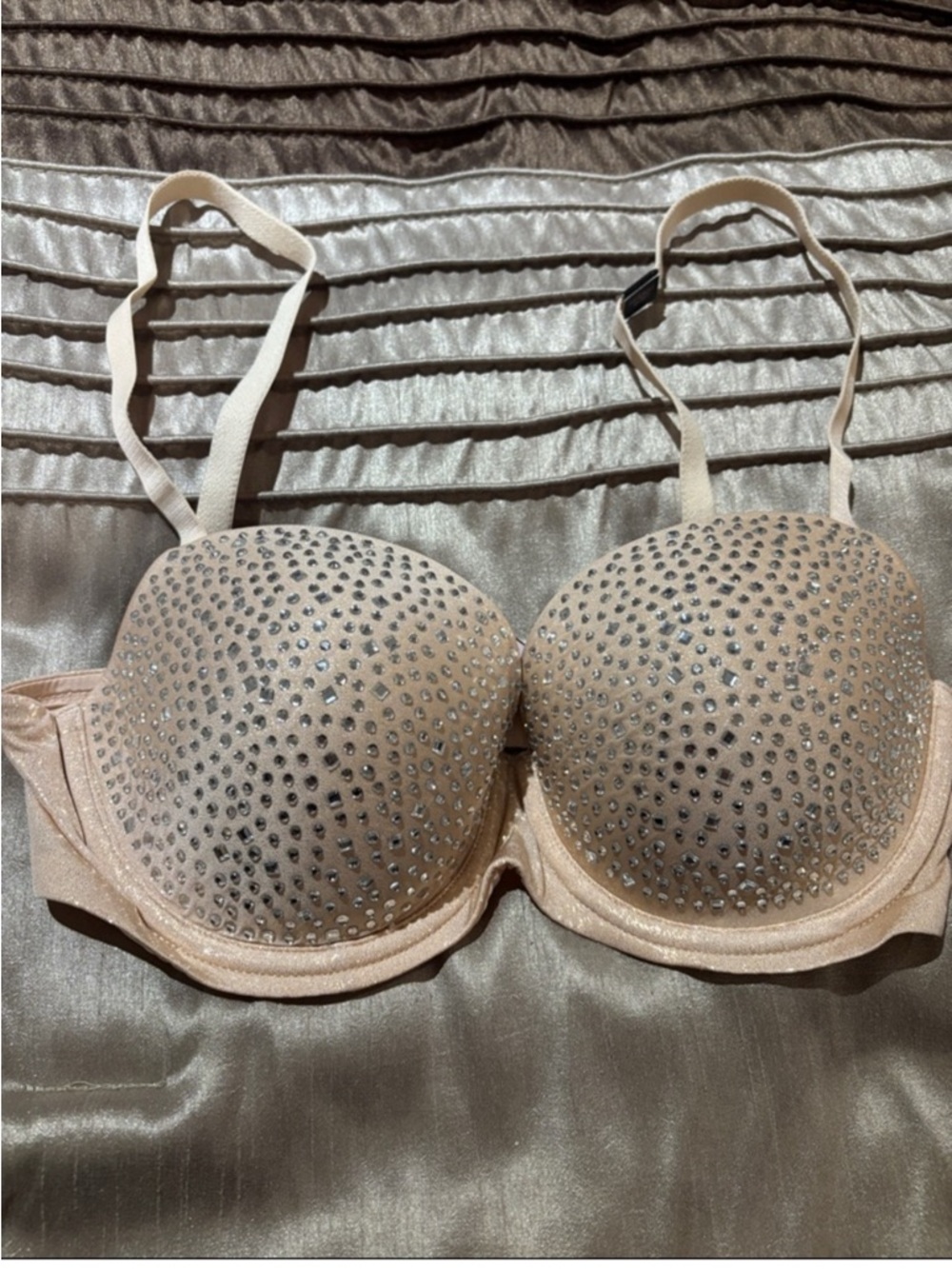 Victoria’s Secret Champagne Rhinestone Embellished Bra
